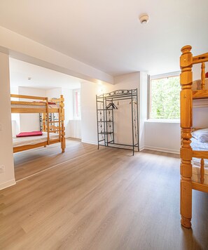 9 chambres, Wi-Fi gratuit, draps fournis