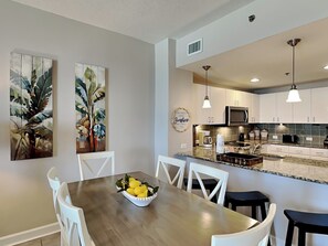 Dining - Grand Panama Beach Resort - The Grand #1304 (Panama City Beach)