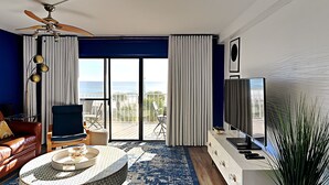 Living area - Summit Beach Resort #430 | Gorgeous Views! (Panama City Beach)