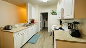 Unclassified image, 2 of 19, button - Hemingway Apartment @ Southern Dunes (Haines City)