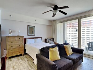 Iron/ironing board, WiFi, bed sheets