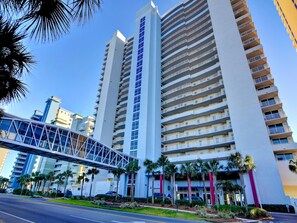 Exterior - Gulf Front, Large Private Balcony, Fantastic Resort Amenities (Panama City Beach)