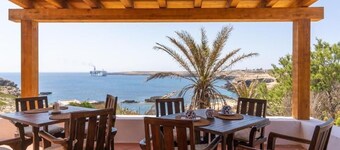 Villa Casa degli Elimi dammuso by the sea in exclusive bay in Lampedusa 