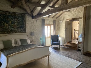 20 bedrooms, iron/ironing board, travel crib, WiFi