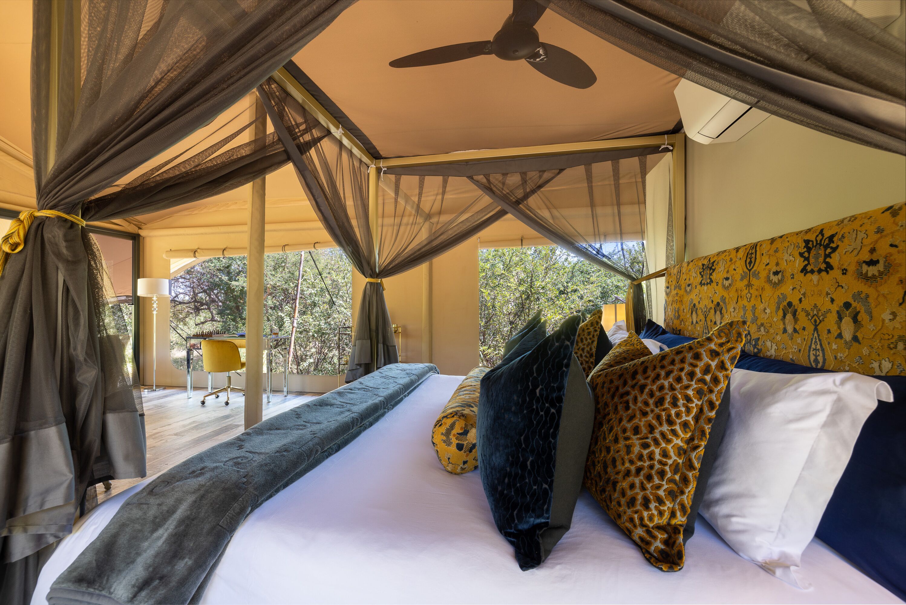 Egyptian cotton sheets, premium bedding, down duvets, pillow-top beds