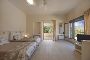 Villa | 4 bedrooms, desk, soundproofing, Internet - Crystal View Villa by Unique Villas Collection (Corinth)