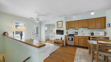 1 chambre, fer et planche Ă repasser, Wi-Fi gratuit, draps fournis