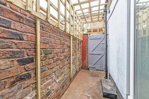 Property grounds - Accommodation for Liverpool Football (Liverpool)