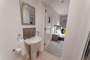 Duschwanne, Handtücher