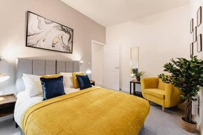 2 bedrooms, iron/ironing board, travel cot, free WiFi
