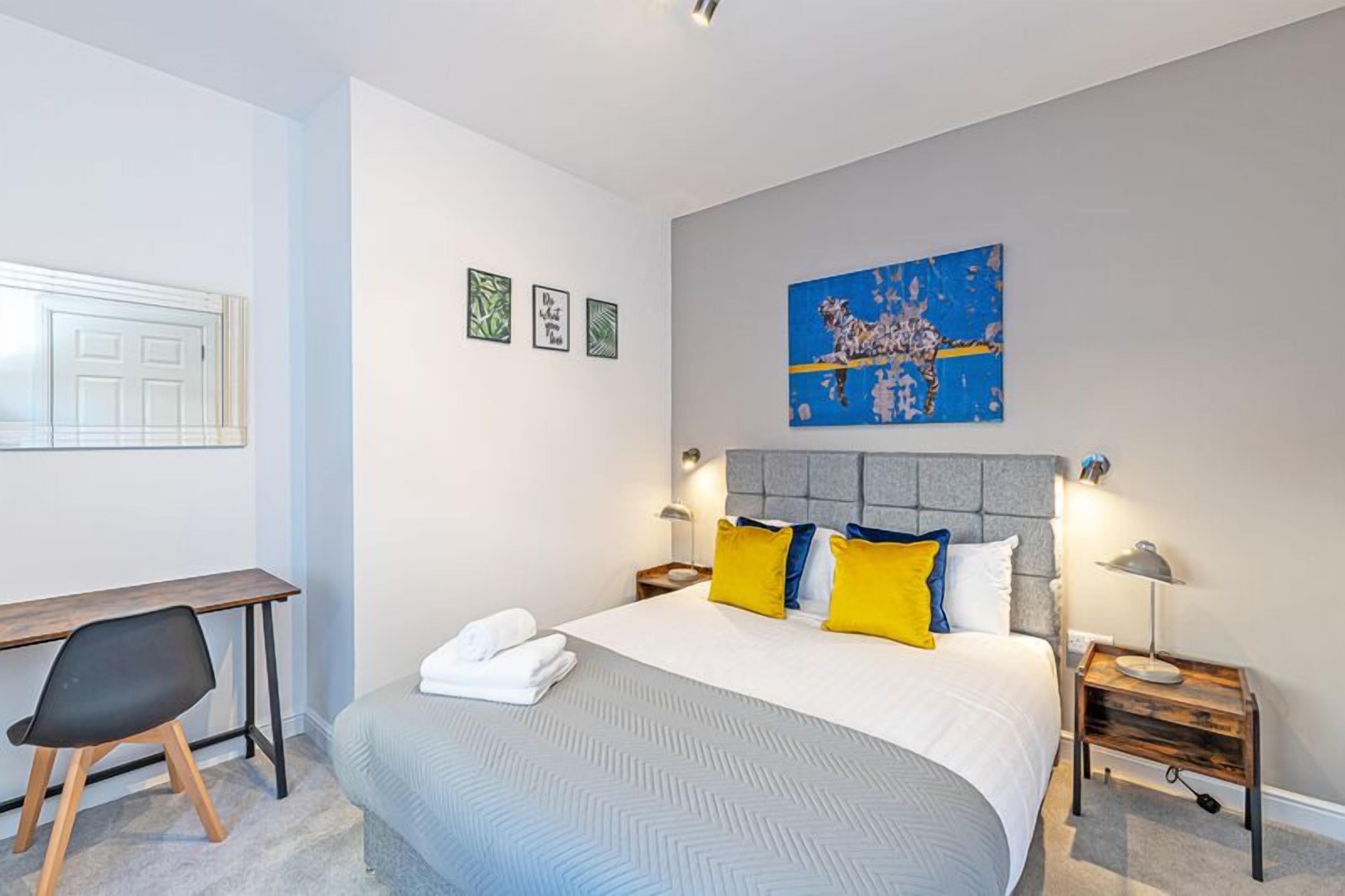 1 chambre, fer et planche à repasser, Wi-Fi gratuit, draps fournis