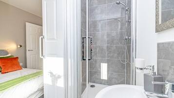 Shower, towels