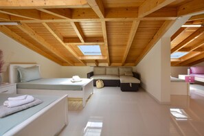 4 bedrooms, desk, laptop workspace, iron/ironing board