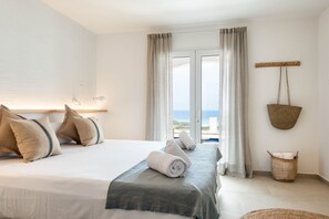 5 bedrooms, iron/ironing board, Internet, bed sheets - V50| Villa Bella vista (Son Bou)