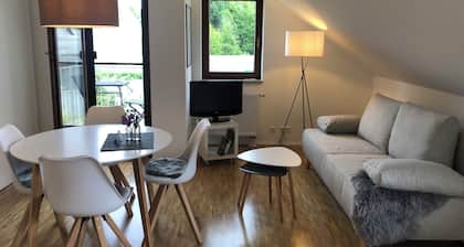 2-room attic apartment with lake view just 150 meters from Lake Constance