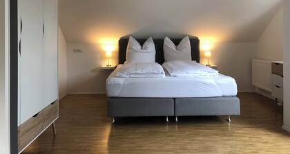 2-room attic apartment with lake view just 150 meters from Lake Constance