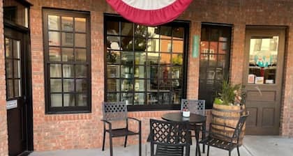 Historic Loft/Charlotte Suite/Starved Rock/Utica