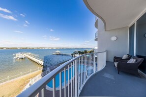 Property grounds - Beautify updated large corner unit with lagoon and gulf views! 3 bed 3 bath (Gulf Shores)