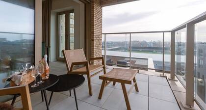 Beautiful apartment with terrace and parking