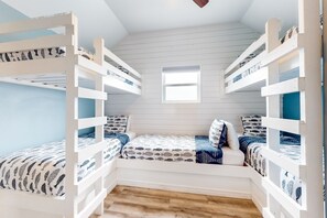 5 bedrooms, internet, bed sheets - Dog-friendly waterfront home with Gulf views & private beach/lagoon access (Dauphin Island)