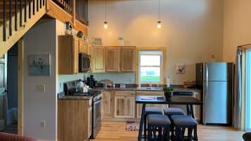 冰箱、微波炉、烤箱、炉灶