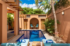 Outdoor pool - NEW-LISTING-Beautiful Villa Steps From The Beach. (Playa Langosta)