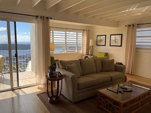 Premier Studio Suite, 1 King Bed, Balcony, Ocean View | Individually decorated, individually furnished, free WiFi - Island View Guesthouse (St. Thomas)