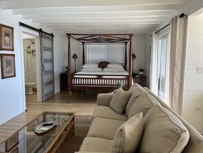 Premier Studio Suite, 1 King Bed, Balcony, Ocean View | Individually decorated, individually furnished, free WiFi - Island View Guesthouse (St. Thomas)