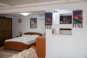 Schallisolierte Zimmer, Bügeleisen/Bügelbrett, WLAN, Bettwäsche
