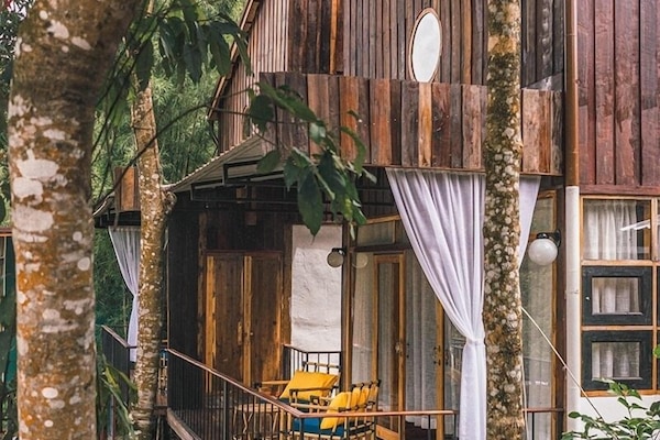 Basic Duplex | 1 bedroom, free minibar, individually decorated, blackout curtains