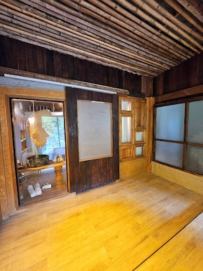 Japanese-style Room, 1 Bedroom, Non Smoking, River View | Bathroom | Separate bathtub and shower, deep-soaking bathtub