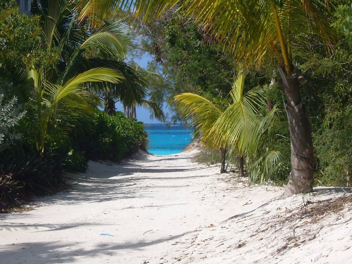 House, 2 Bedrooms | Beach