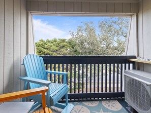 Condo, 2 Bedrooms | Property grounds