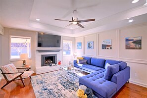 Smart-TV, peis, bøker og strømmetjenester