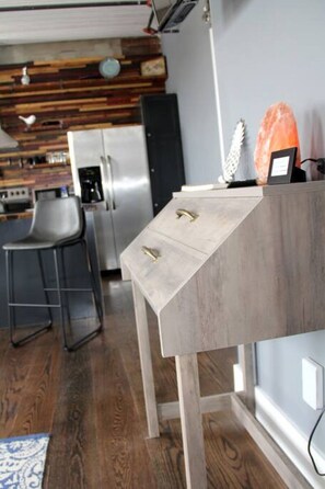 Fridge, microwave, oven, stovetop - Urban Loft #4 BLACK · Urban Loft above BrewCo & Restaurant (Perryville)