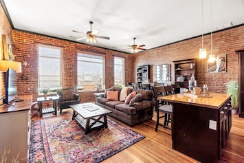 Image of Downtown Loft w/ Amazing Bath Tub & Shower