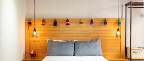 Apartemen Standar | Tirai kedap cahaya, Wi-Fi gratis, dan seprai linen