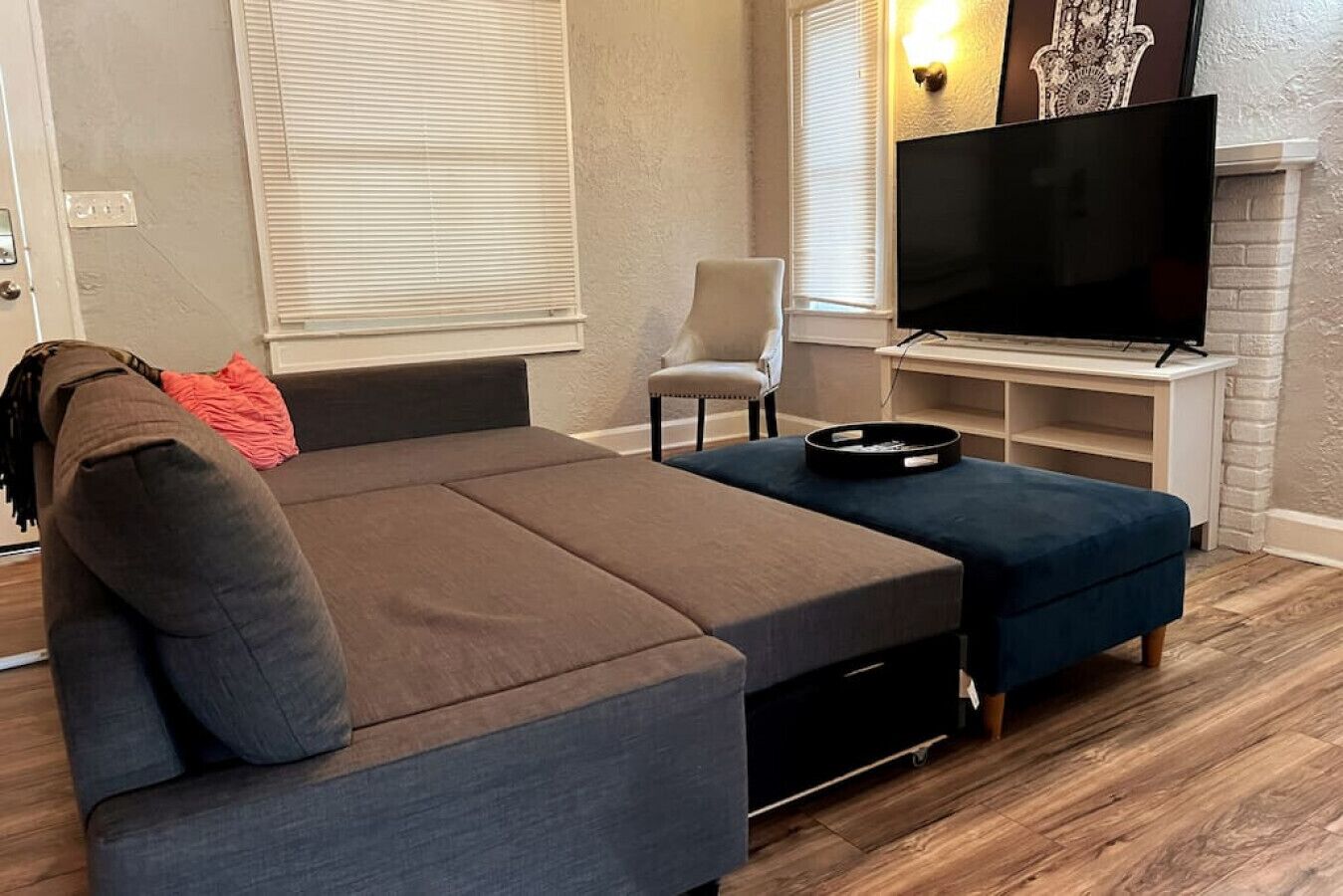 Fernseher, Netflix, Smart Speakers, Streaming-Dienste