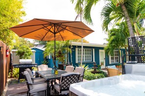 Terrace/patio - Modern Oasis (Oakland Park)