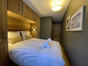 3 bedrooms, WiFi