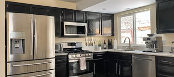 Reno Gem: 3.5 Miles to DT, 40 Miles to Tahoe