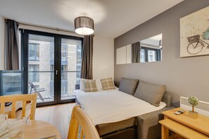 1 bedroom, iron/ironing board, free WiFi, bed sheets - Impeccable 1-bed Apartment in Birmingham (Birmingham)