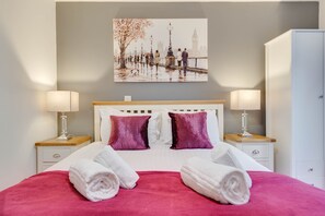 Appartement, 1 très grand lit et 1 canapé-lit | 1 chambre, fer et planche à repasser, Wi-Fi gratuit, draps fournis