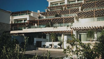 Fachada de la propiedad