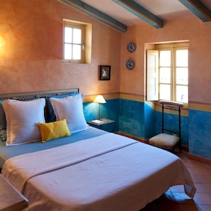 2 slaapkamers, een strijkplank/strijkijzer, gratis wifi, beddengoed