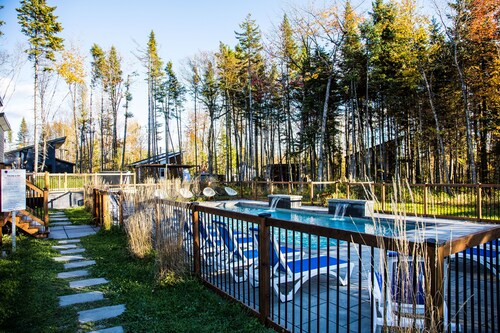 Small house - cottage 30 minutes from Quebec City with all comforts in a private domain