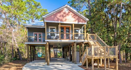 Gorgeous Magnolia Cottage: With Bicycles/Beach Equipment- Pet Friendly! Private!