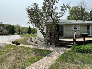 Exterior - Cozy Place w/Rustic Bunk house ORV Trail at end of driveway Sleeps 8-10 (Hulbert)