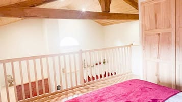 Appartement Duplex Luxe, bain à remous | Literie de qualité supérieure, Wi-Fi gratuit, draps fournis