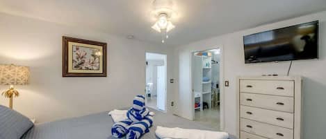 1 bedroom, iron/ironing board, free WiFi, bed sheets